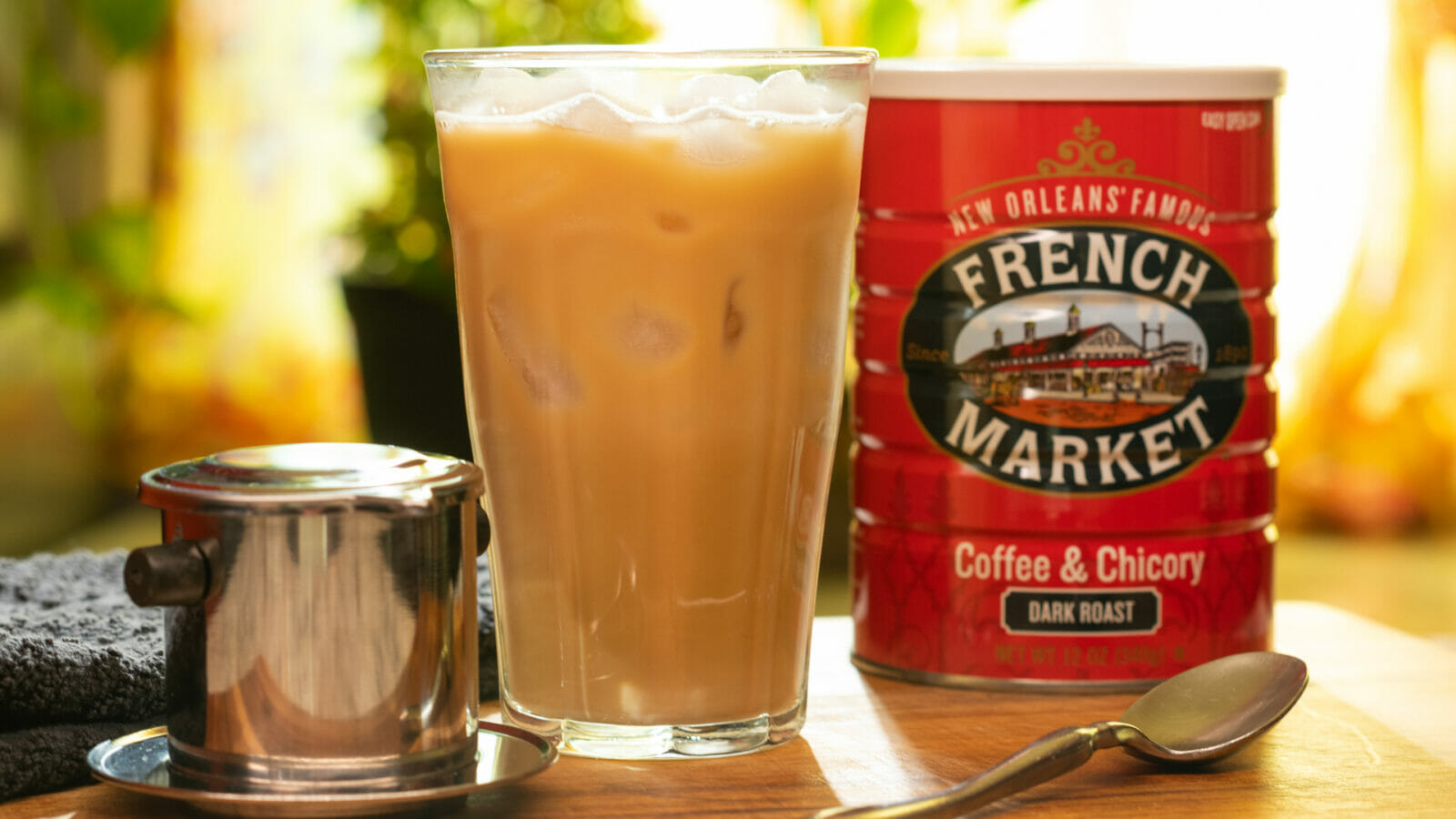 Classic Vietnamese Iced Coffee (Cà Phê Sữa Đá)
